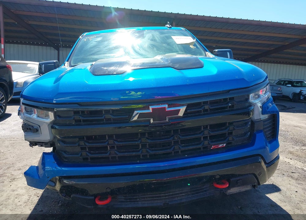 2024 CHEVROLET SILVERADO 1500 4WD STANDARD BED LT TRAIL BOSS VIN: 3GCUDFE81RG101385