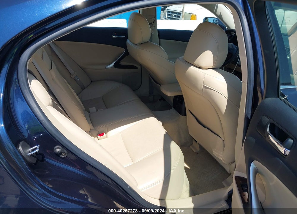2006 LEXUS IS 350 VIN: JTHBE262765000666