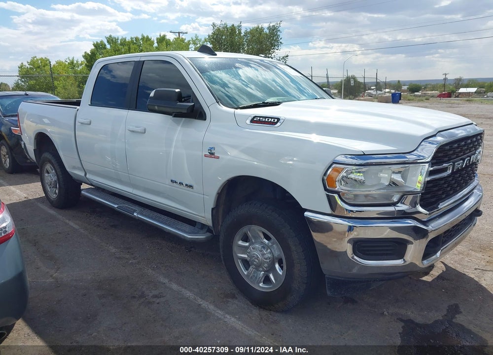 2022 RAM 2500 BIG HORN 4X4 6'4 BOX VIN: 3C6UR5DL8NG297182