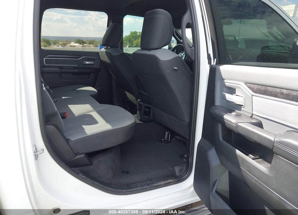 2022 RAM 2500 BIG HORN 4X4 6'4 BOX VIN: 3C6UR5DL8NG297182
