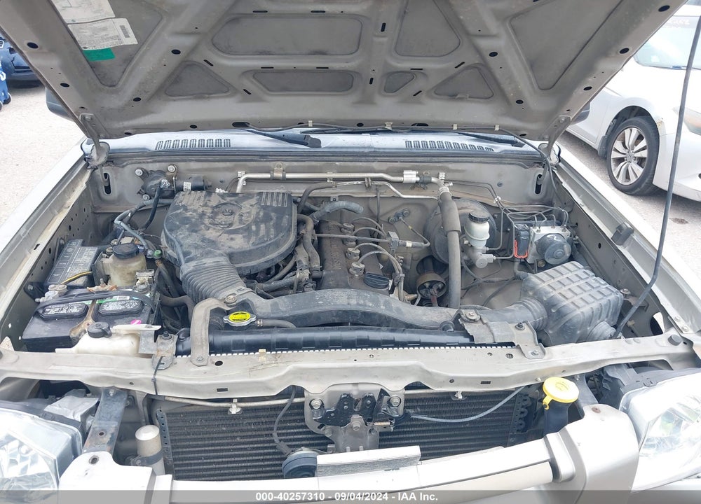 2004 NISSAN FRONTIER XE VIN: 1N6DD26T44C483013