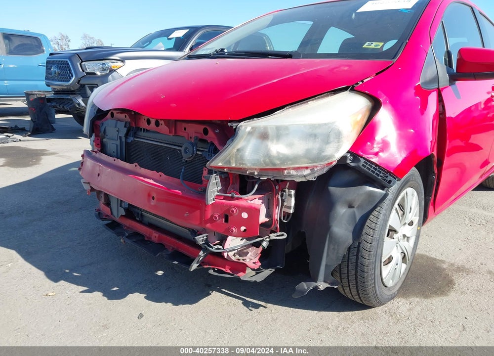 2014 TOYOTA YARIS LE (TMC/CBU PLANT) VIN: JTDKTUD32ED575504