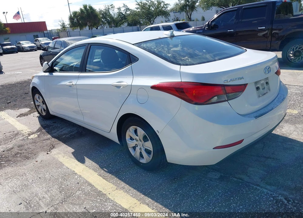 2016 HYUNDAI ELANTRA SE VIN: 5NPDH4AE6GH666546