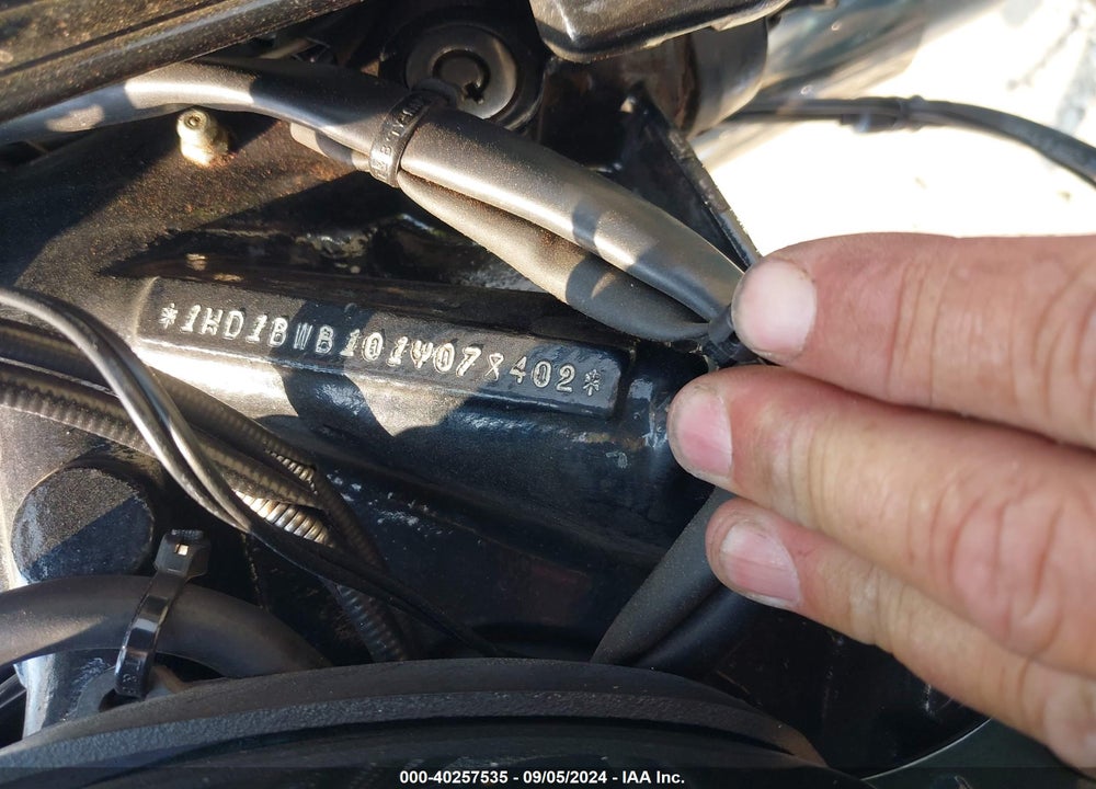 2001 HARLEY-DAVIDSON FLSTCI VIN: 1HD1BWB101Y078402