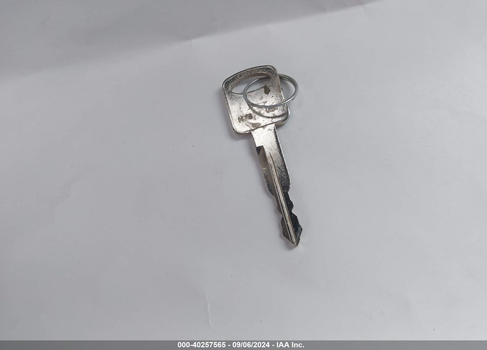 1998 FORD TAURUS LX/SE VIN: 1FAFP52U7WG229753
