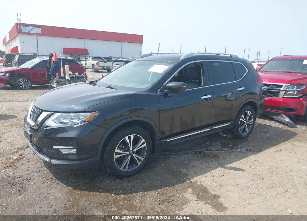 2017 NISSAN ROGUE SL VIN: 5N1AT2MV9HC882305