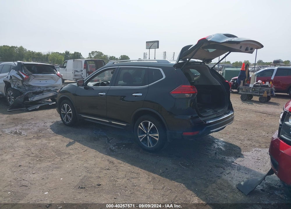 2017 NISSAN ROGUE SL VIN: 5N1AT2MV9HC882305