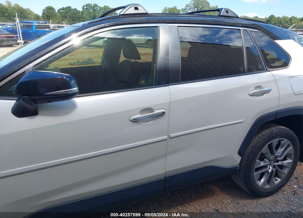 2019 TOYOTA RAV4 LIMITED VIN: JTMY1RFV9KD516151