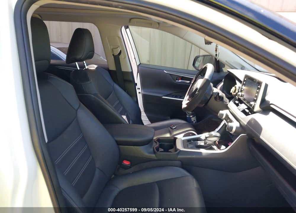 2019 TOYOTA RAV4 LIMITED VIN: JTMY1RFV9KD516151