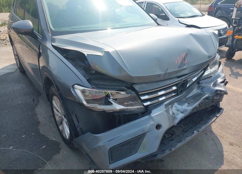 2018 VOLKSWAGEN TIGUAN 2.0T S VIN: 3VV0B7AX3JM009550