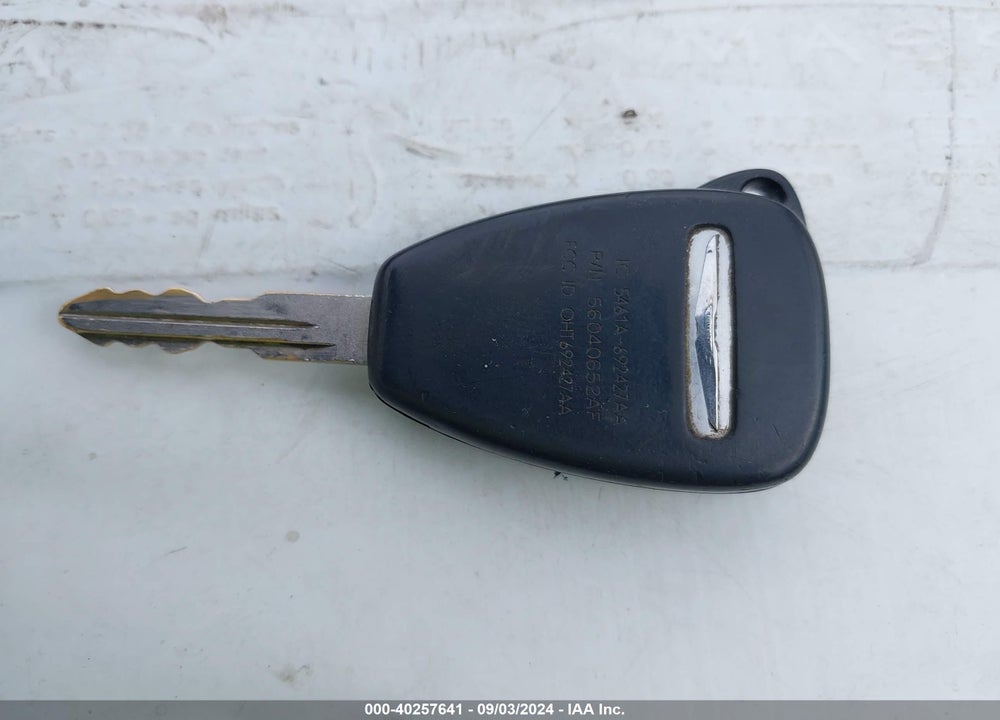 2012 CHRYSLER 200 LX VIN: 1C3CCBAG0CN246280
