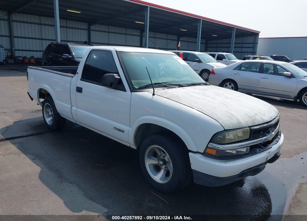 2002 CHEVROLET S-10 LS VIN: 1GCCS145728100393