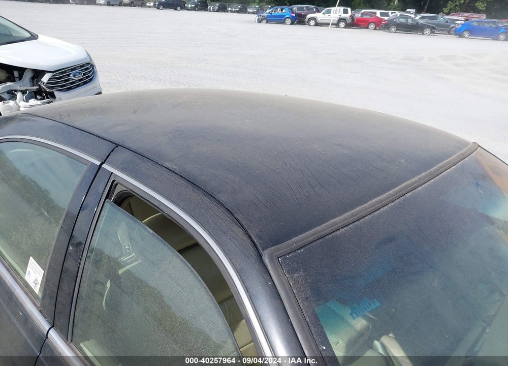 2000 LINCOLN TOWN CAR EXECUTIVE VIN: 1LNHM81W5YY867721