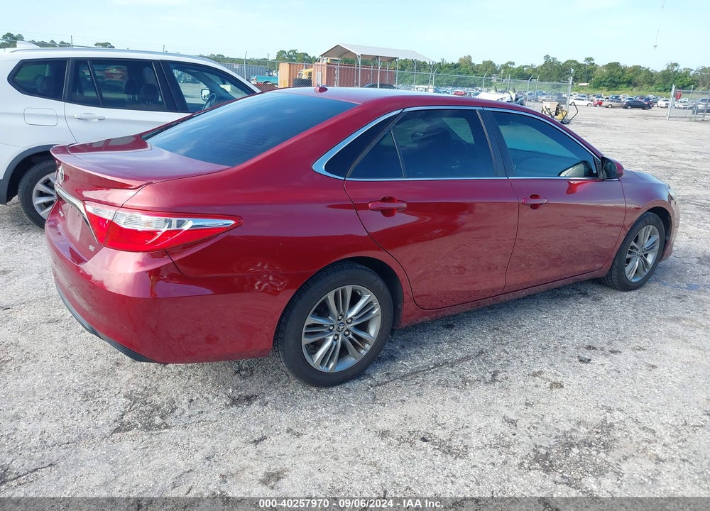 2015 TOYOTA CAMRY SE VIN: 4T1BF1FKXFU945122