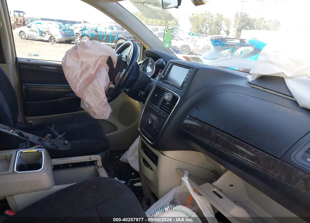 2011 DODGE GRAND CARAVAN CREW VIN: 2D4RN5DG6BR661511