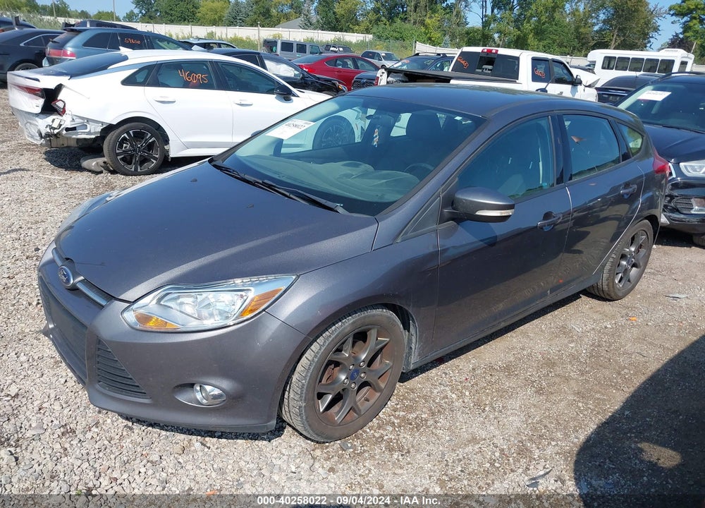 2014 FORD FOCUS SE VIN: 1FADP3K2XEL245946