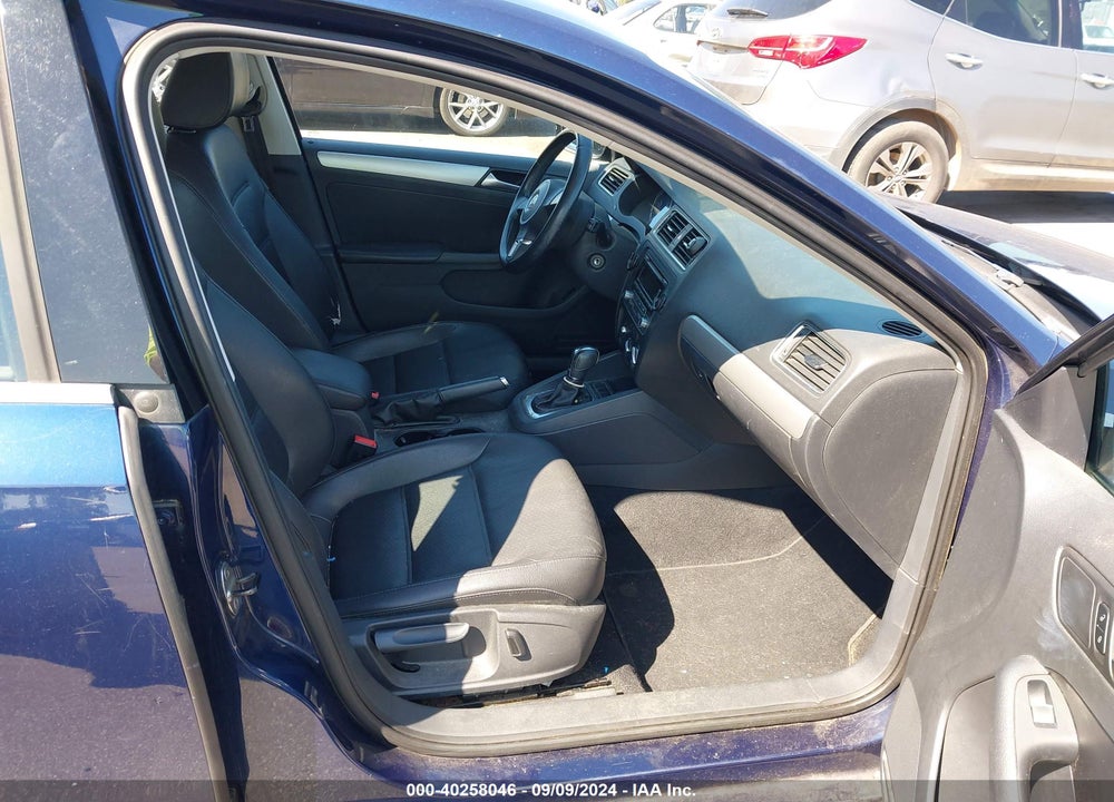 2013 VOLKSWAGEN JETTA 2.5L SE VIN: 3VWDP7AJ0DM434903