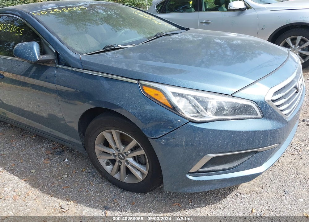 2017 HYUNDAI SONATA SE VIN: 5NPE24AFXHH480153