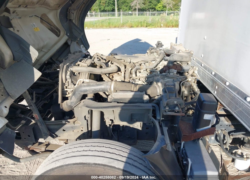 2015 ISUZU DSL REG AT VIN: JALE5W16XF7301886