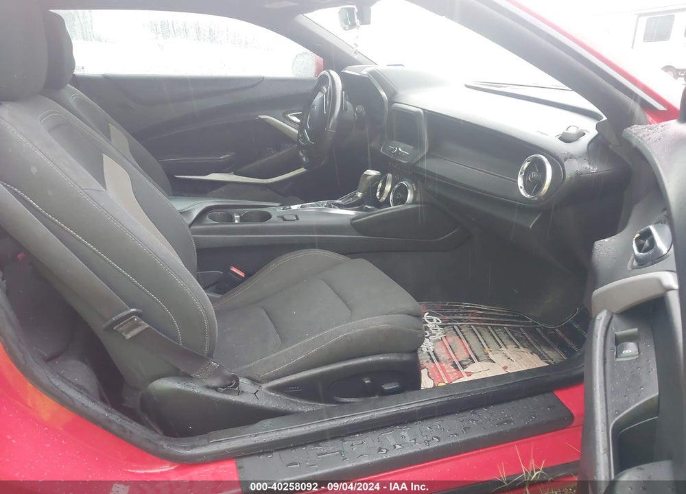 2017 CHEVROLET CAMARO 1LT VIN: 1G1FB1RS4H0182482