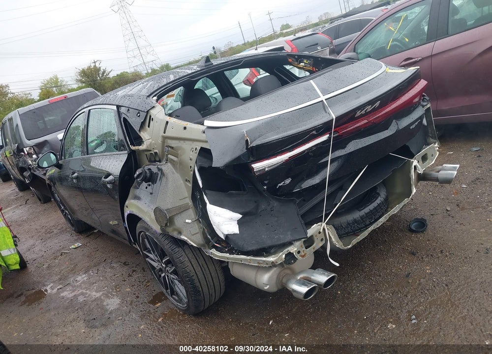 2022 KIA K5 GT VIN: 5XXG44J85NG134118