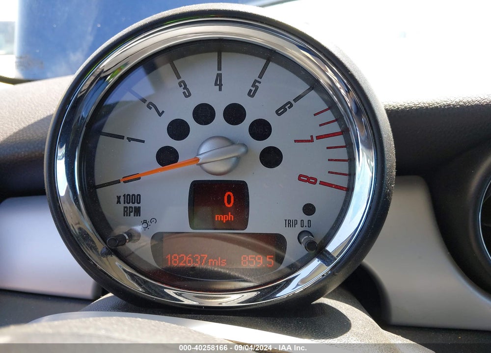 2012 MINI COOPER VIN: WMWSU3C55CT261954