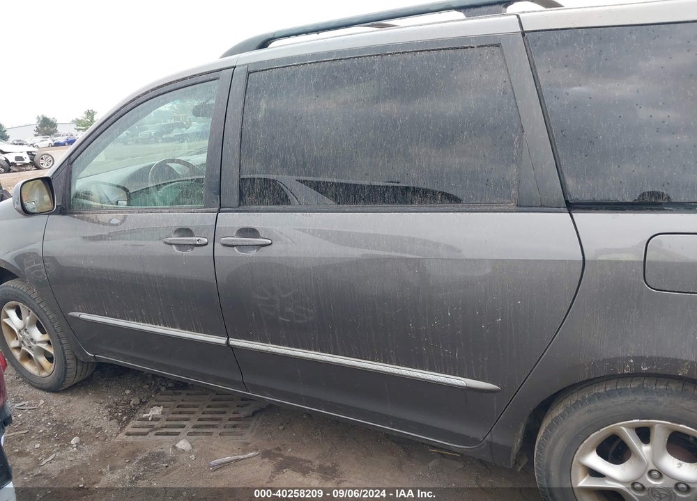 2004 TOYOTA SIENNA VIN: 5TDZA22CX4S003370