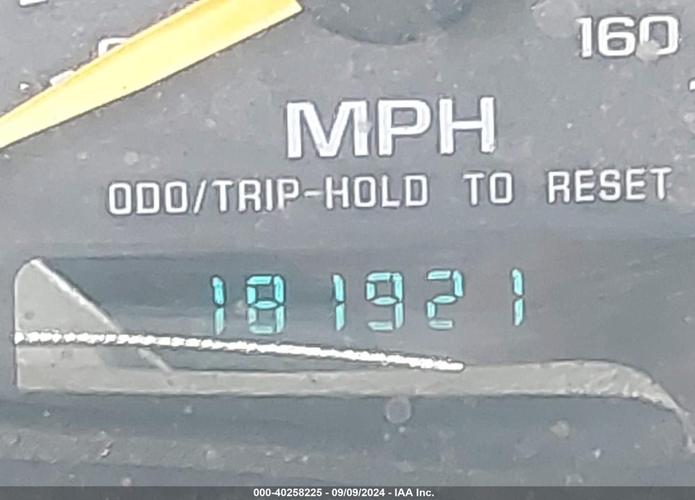 1998 CHEVROLET BLAZER LS VIN: 1GNDT13W2W2182545