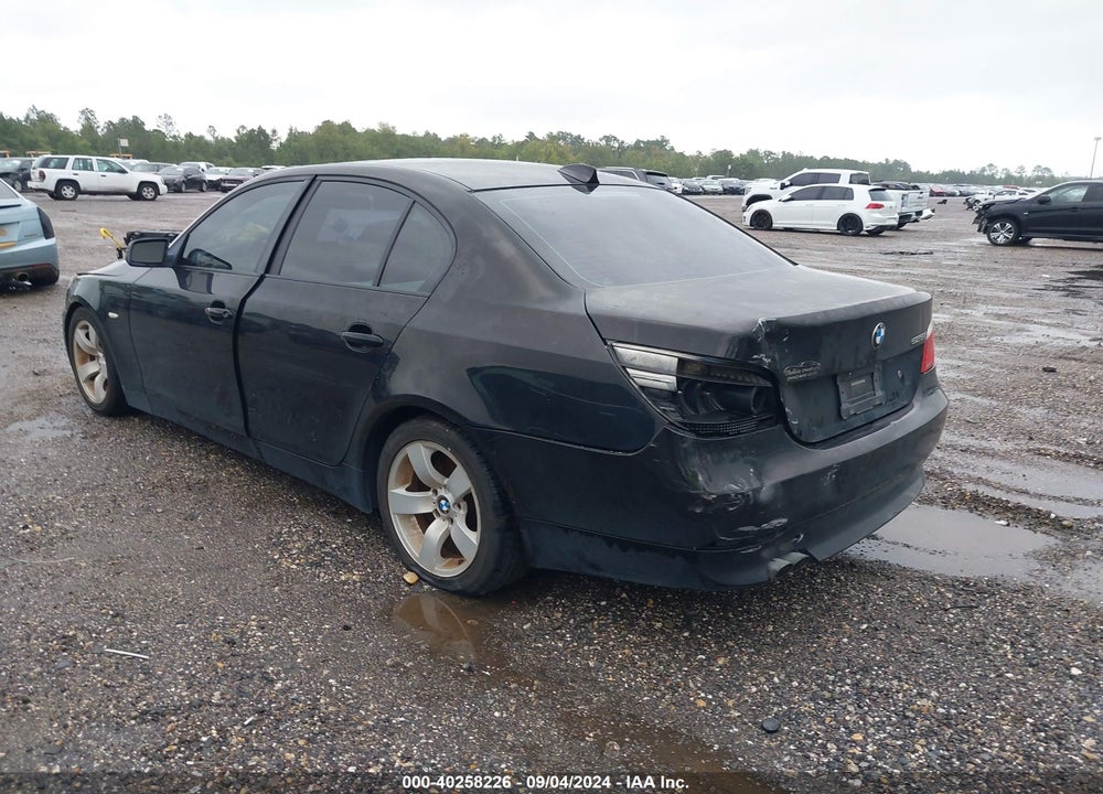2007 BMW 525I VIN: WBANE53507CY06826