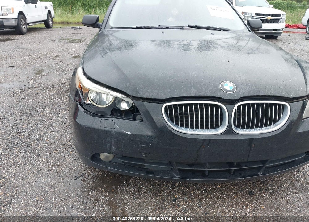 2007 BMW 525I VIN: WBANE53507CY06826
