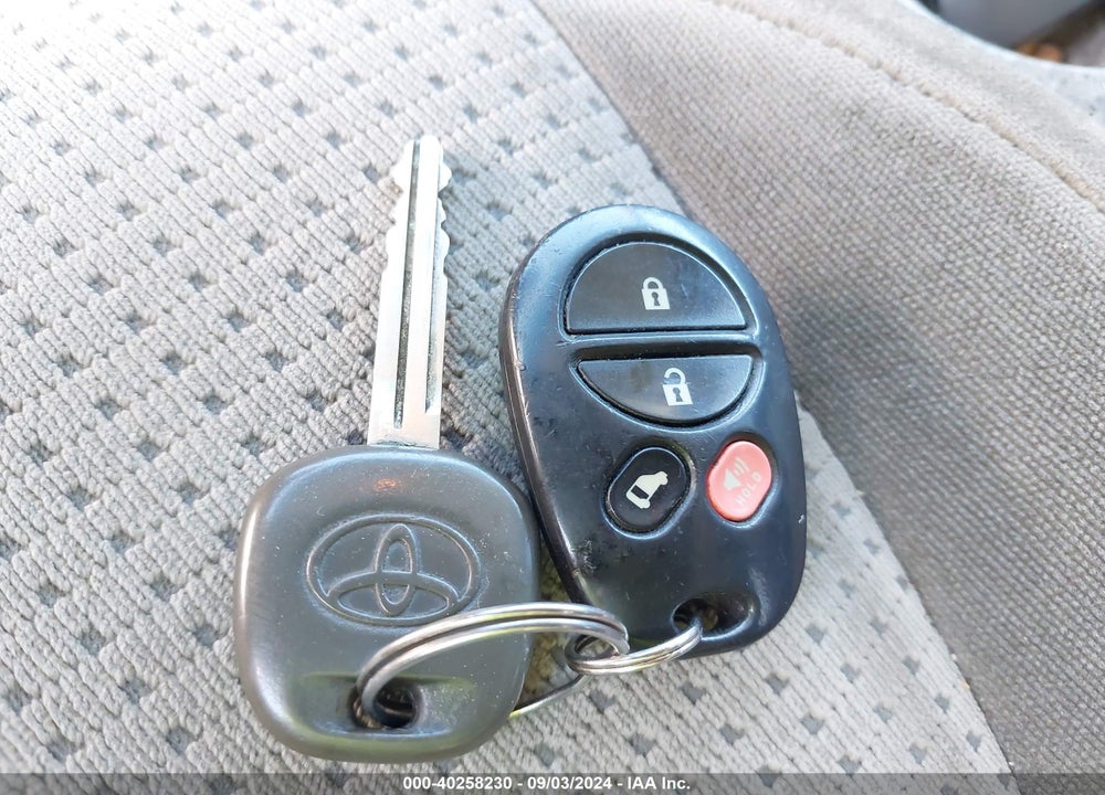 2007 TOYOTA SIENNA LE VIN: 5TDZK23C77S047164
