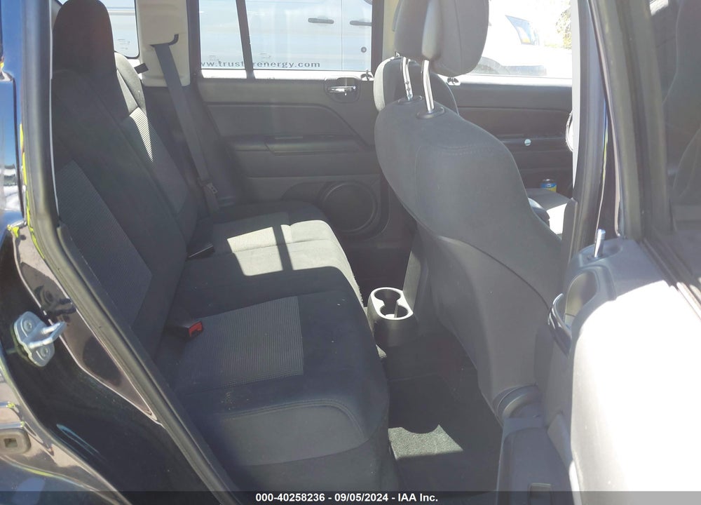 2011 JEEP COMPASS VIN: 1J4NF1FB0BD193694