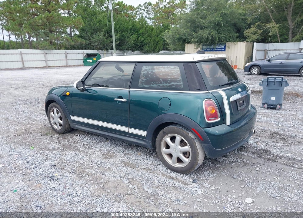 2007 MINI COOPER VIN: WMWMF33507TU60063