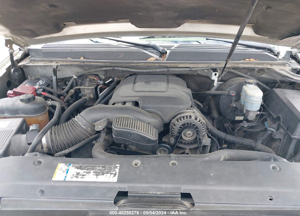 2010 CHEVROLET SUBURBAN 1500 LT1 VIN: 1GNUCJE06AR268403