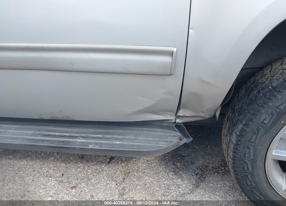 2010 CHEVROLET SUBURBAN 1500 LT1 VIN: 1GNUCJE06AR268403