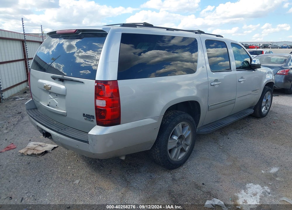 2010 CHEVROLET SUBURBAN 1500 LT1 VIN: 1GNUCJE06AR268403