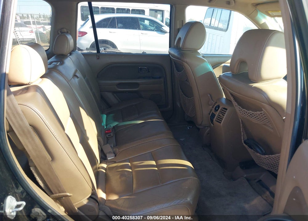 2006 HONDA PILOT EX-L VIN: 2HKYF18686H539056