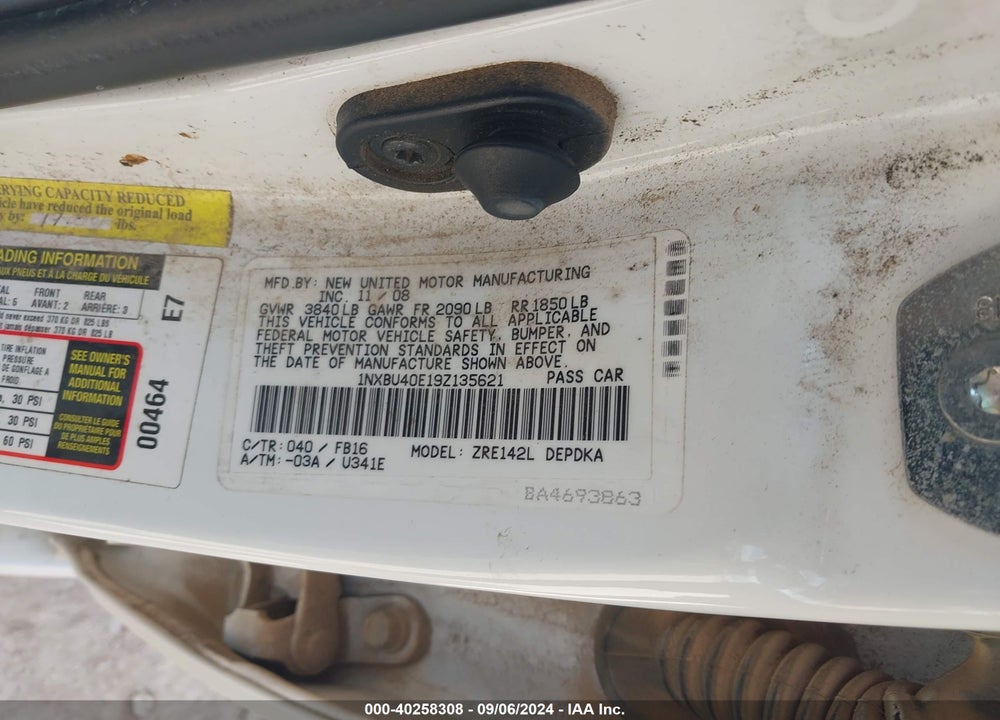 2009 TOYOTA COROLLA LE VIN: 1NXBU40E19Z135621
