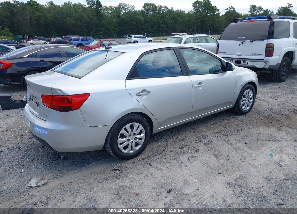 2010 KIA FORTE EX VIN: KNAFU4A22A5096771