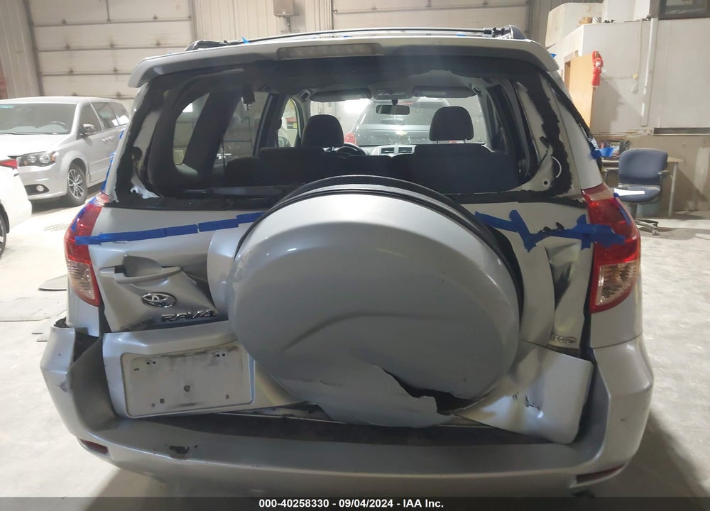 2008 TOYOTA RAV4 VIN: JTMBD33V886074278