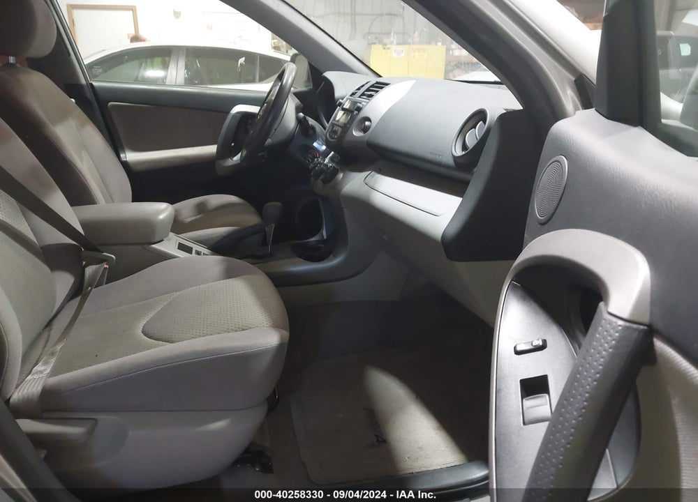 2008 TOYOTA RAV4 VIN: JTMBD33V886074278