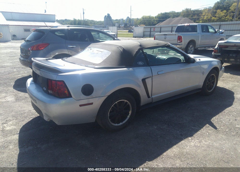 2000 FORD MUSTANG VIN: 1FAFP4447YF138465