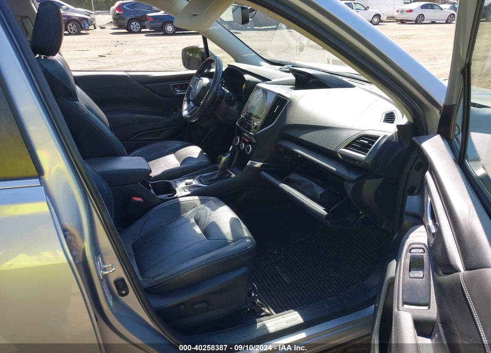 2020 SUBARU FORESTER TOURING VIN: JF2SKAXC5LH555638