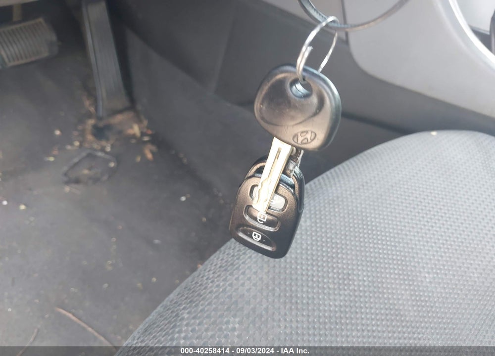 2014 HYUNDAI SONATA GLS VIN: 5NPEB4AC5EH821203