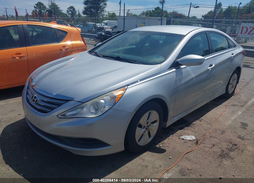 2014 HYUNDAI SONATA GLS VIN: 5NPEB4AC5EH821203