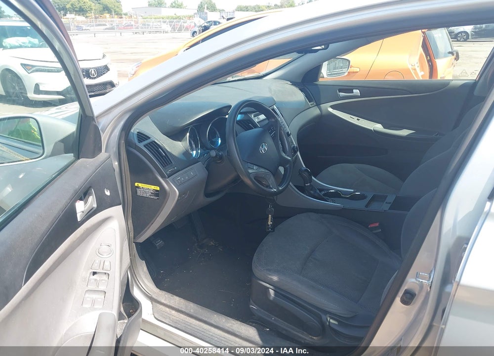 2014 HYUNDAI SONATA GLS VIN: 5NPEB4AC5EH821203