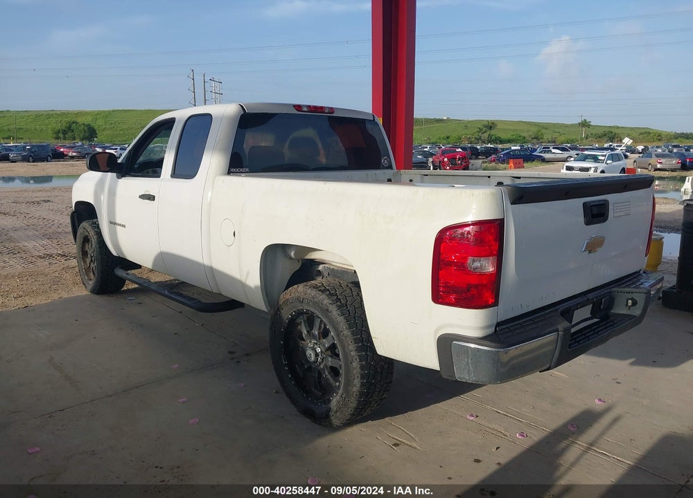 2011 CHEVROLET SILVERADO 1500 WORK TRUCK VIN: 1GCRCPEX2BZ376291
