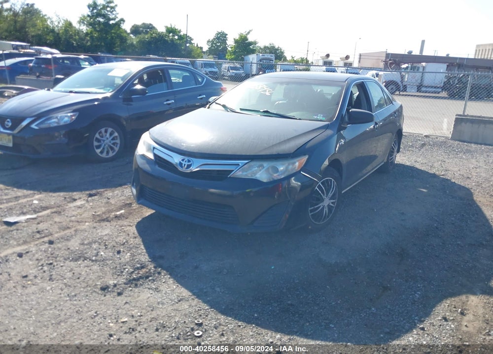 2014 TOYOTA CAMRY HYBRID LE VIN: 4T1BD1FK1EU136287