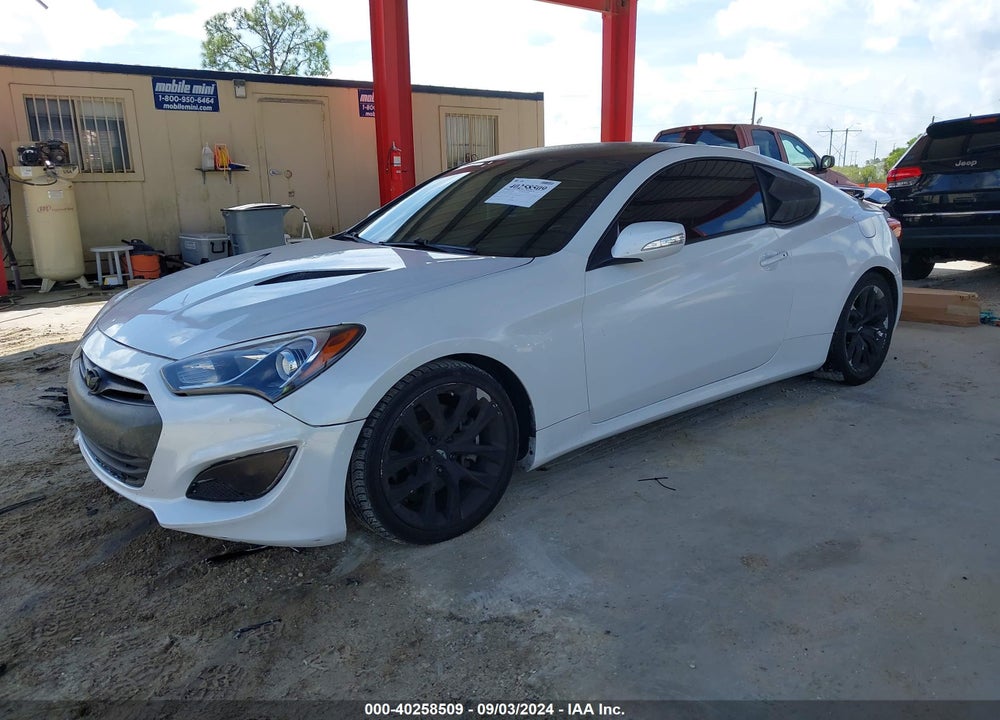 2015 HYUNDAI GENESIS 3.8 BASE VIN: KMHHU6KJ8FU124563