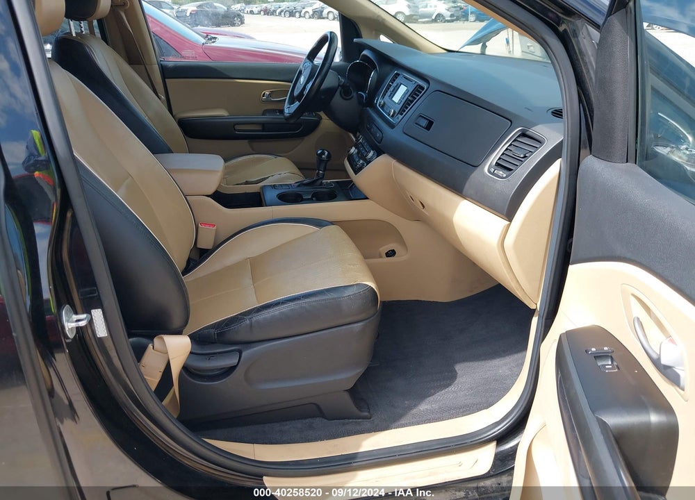 2016 KIA SEDONA LX VIN: KNDMB5C11G6213012